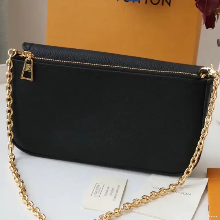 2205DJ0028 LV Bag 0726